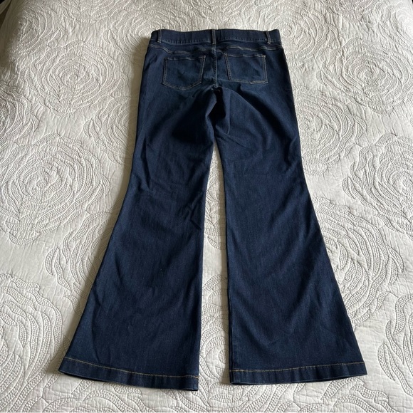 NWT - SPANX - Flare Jeans - Midnight Shade - Picture 9 of 13